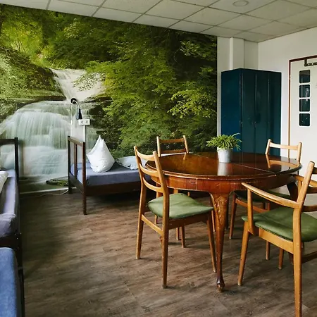 Sleep Station Hostel *