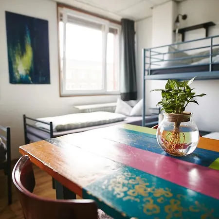 Sleep Station Hostel *