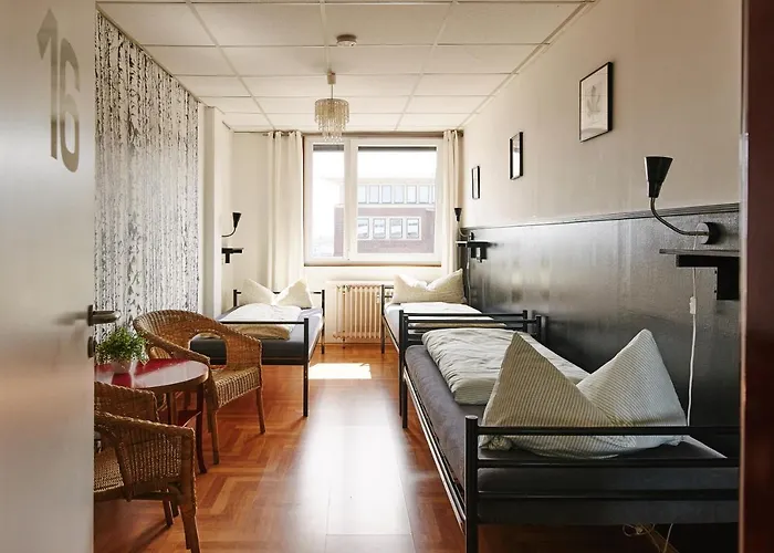 Hostel Sleep Station *