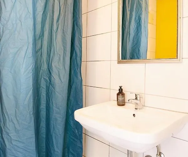 Hostel Sleep Station *